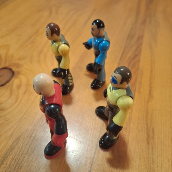 Imaginext Dino Riders 4 Figures 3" Lot Jurassic Dinosaur Blue Yellow Red - Picture 10 of 11